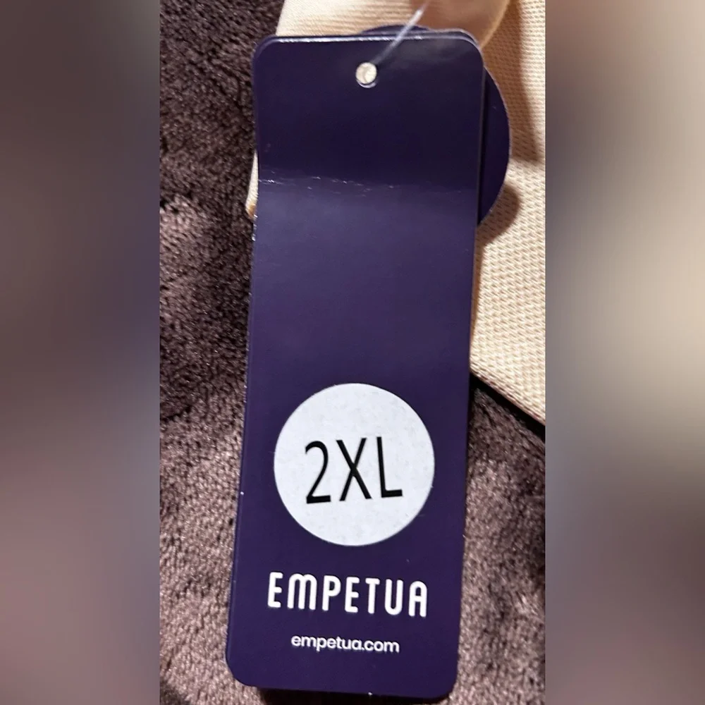 Empetua Scoop Neck Cami - Picture 4 of 8